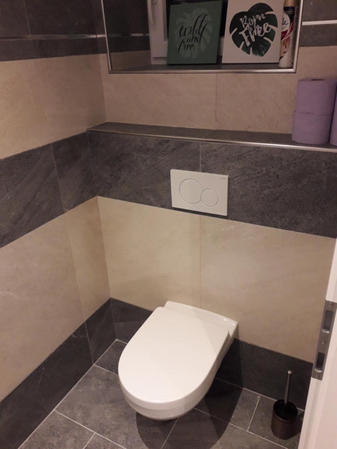 Apartment mit Balkon Steyr Bagian luar foto