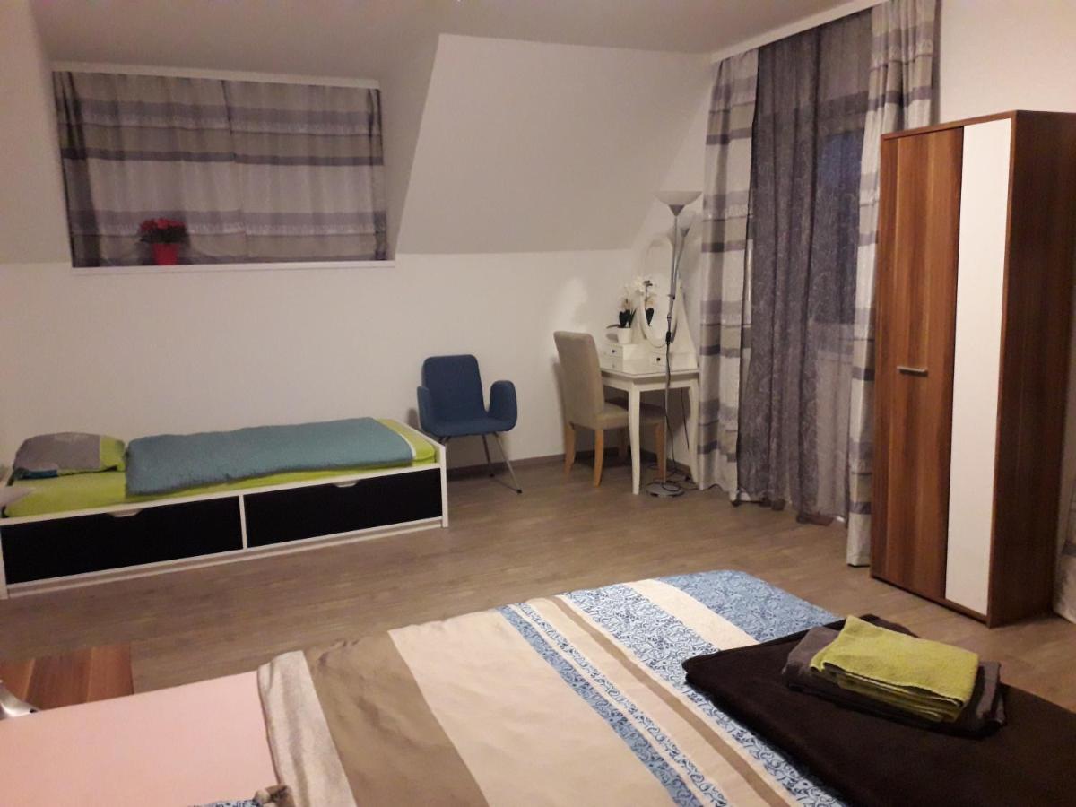 Apartment mit Balkon Steyr Bagian luar foto