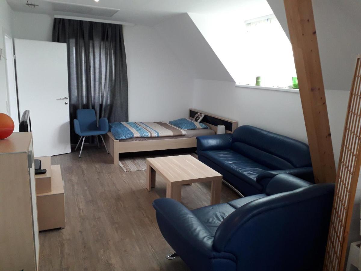 Apartment mit Balkon Steyr Bagian luar foto